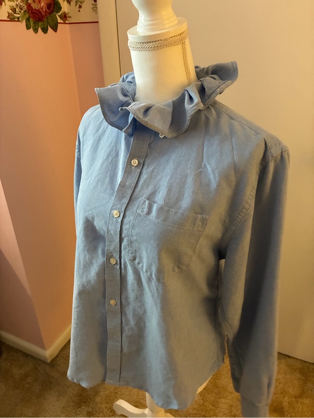 Re-worked up-cycled ruffled collar shirt
Flag embellished - Picture 2 of 4